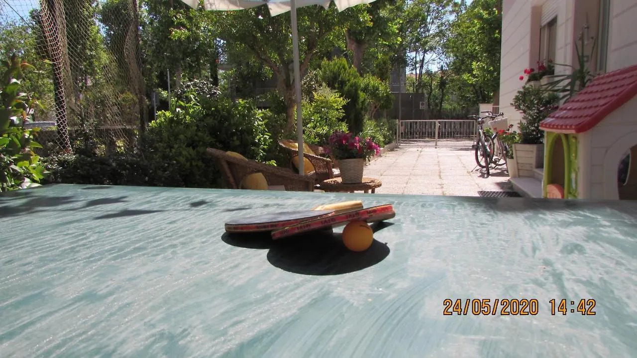 B&B Villa Lambusta Cesenatico Bed & Breakfast